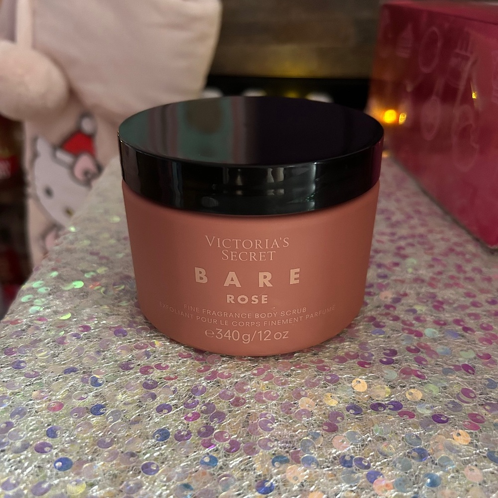 $9.99 SHIPPING Victoria’s Secret Bare Rose Body Scrub
